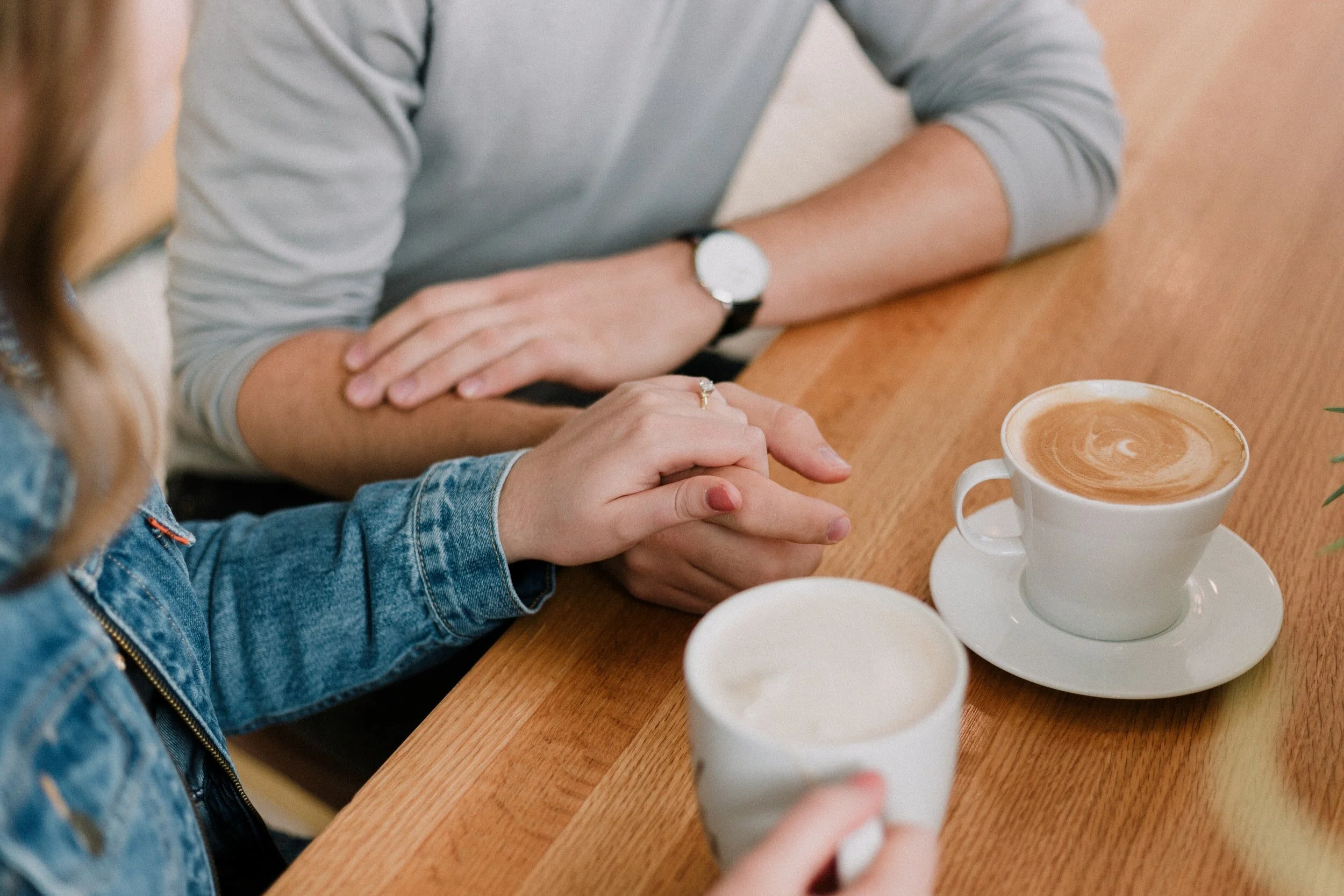 A couple meets with a couples therapist to received couples therapy in Miami and discuss their postpartum depression after having a baby, the Miami therapist also offers counseling for teens in Miami, FL.